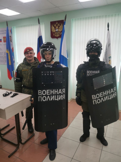 “ Есть такая профессия Родину защищать…”.