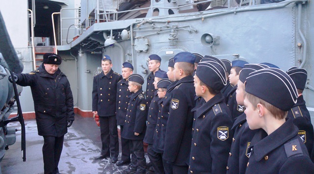 22 ноября 2015 года воспитанники 5-7 классов посетили Большой противолодочный корабль «Североморск».