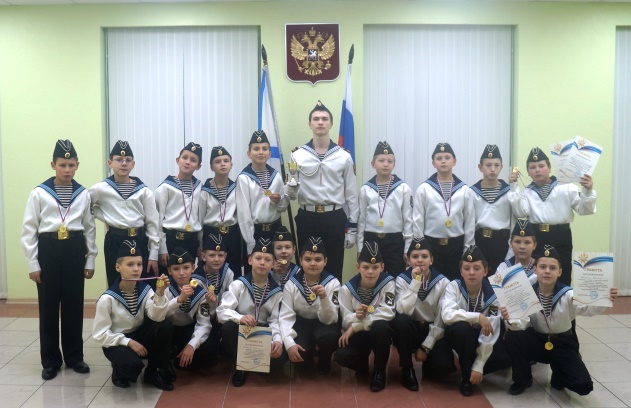 Не зря одели мы погоны. Мы гордость Родины своей.