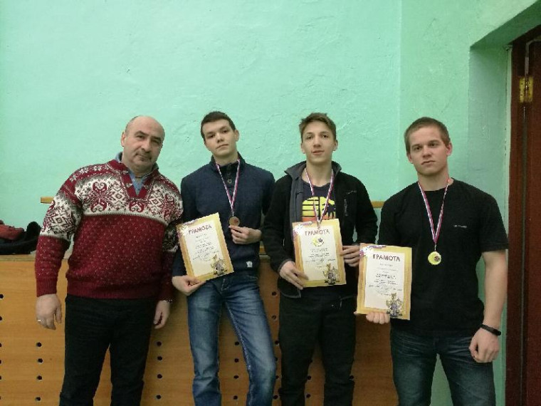 Открытое первенство ЗАТО г.Североморск по жиму лёжа среди учащихся.
