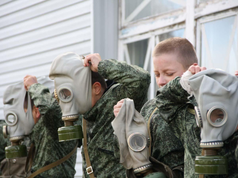 Военно-спортивная игра «Зарница».