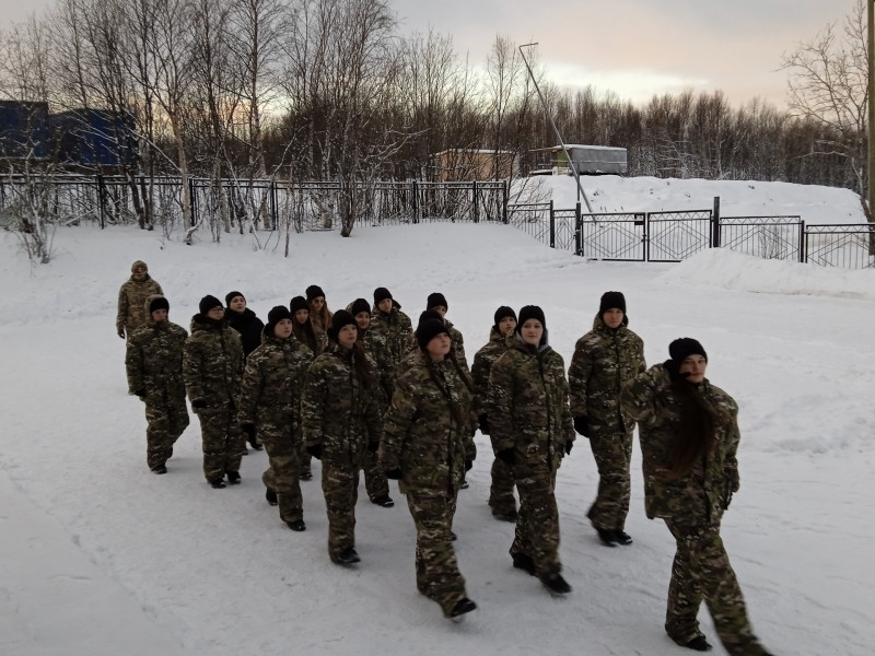 18 ноября 2025 года началась 64-я военно-патриотическая смена для девушек Движение первых из г. Мурманска и Кольского района.